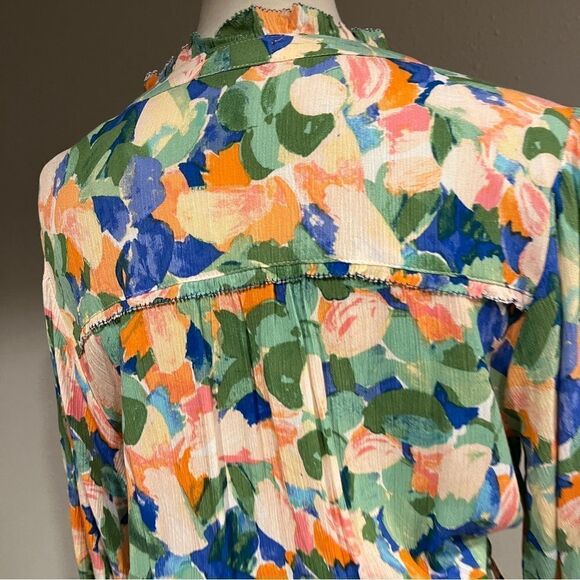 V-neck long sleeve dress with belt size small - Picture 9 of 15